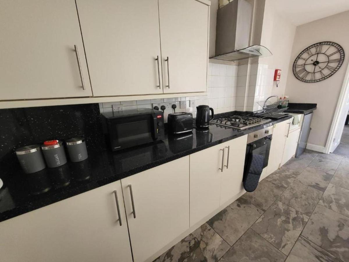 Birmingham Blissful Apartment With 2 Bedrooms Esterno foto